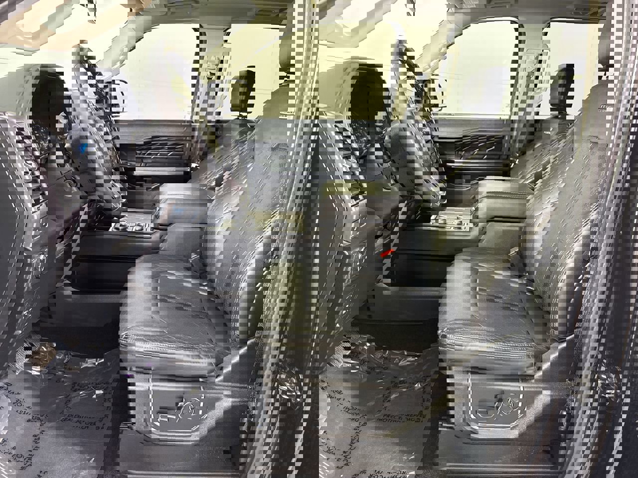 Used 2019 Ford Expedition Platinum image 18