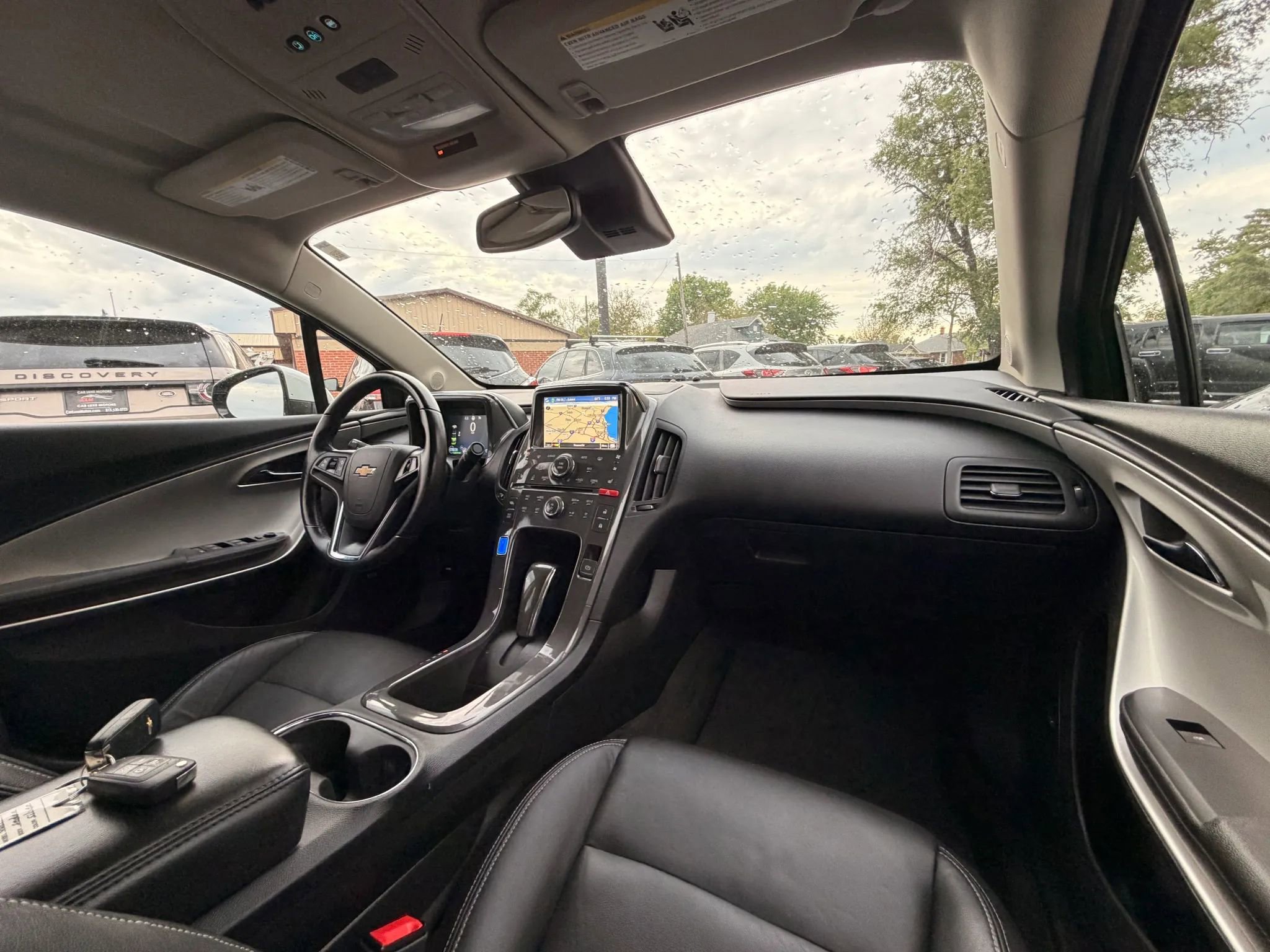 Used 2015 Chevrolet Volt Premium w/ Premium Trim Package FWD image 32