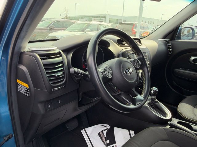 Used 2016 Kia Soul + w/ Designer's Package FWD image 9