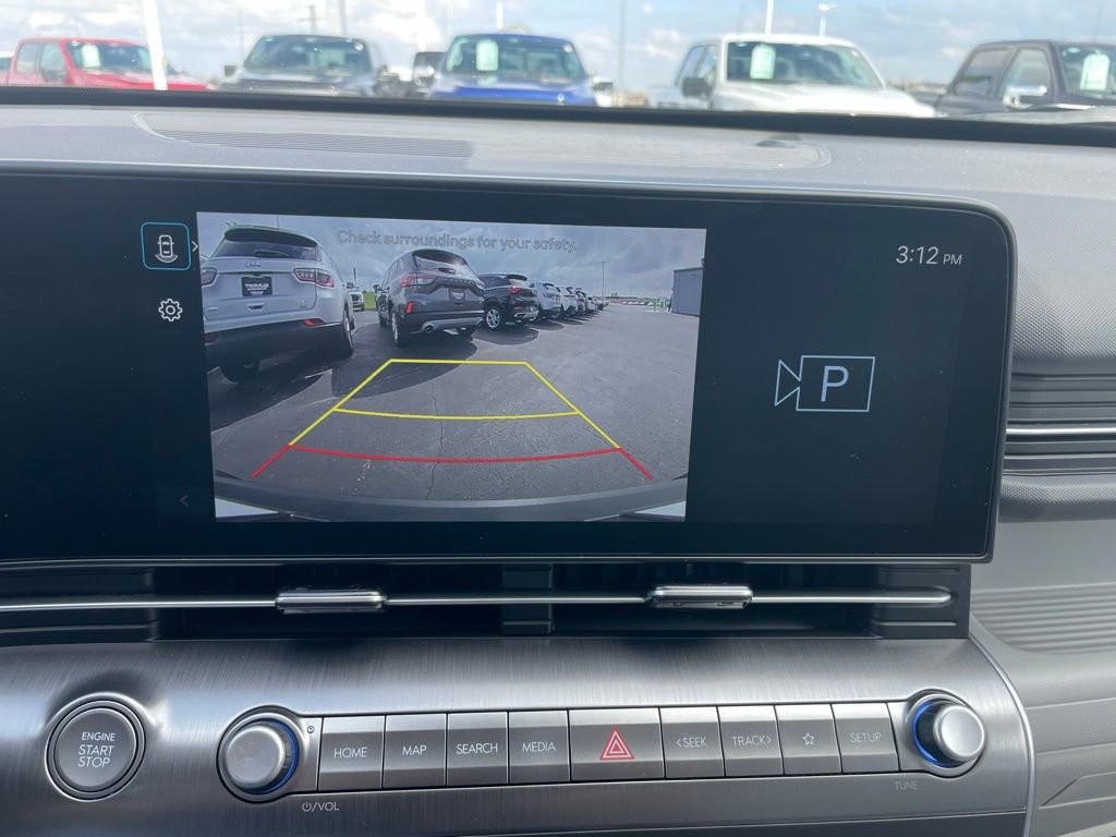 Used 2025 Hyundai Kona SEL image 18