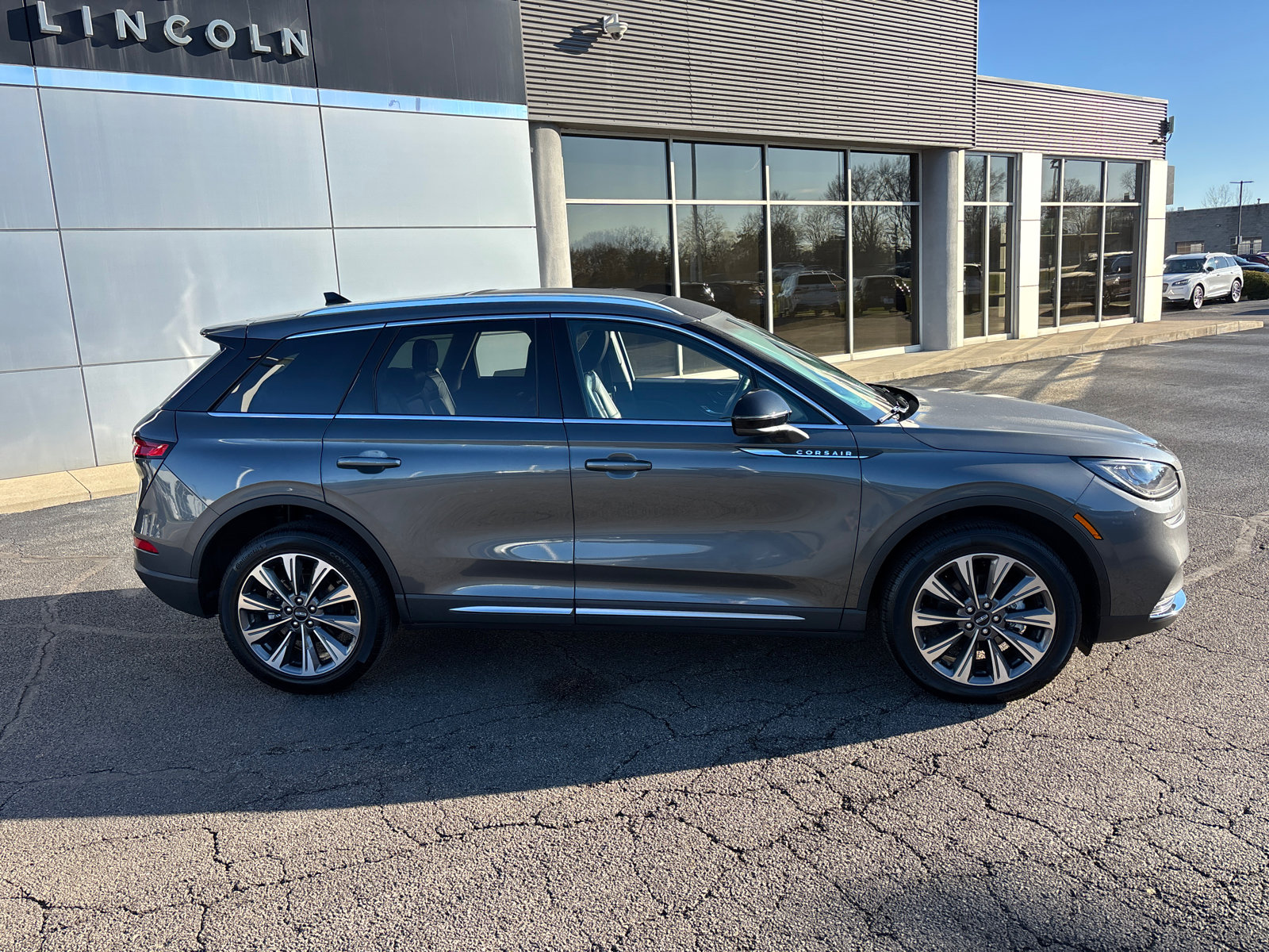 Certified 2022 Lincoln Corsair Reserve w/ Elements Package image 8