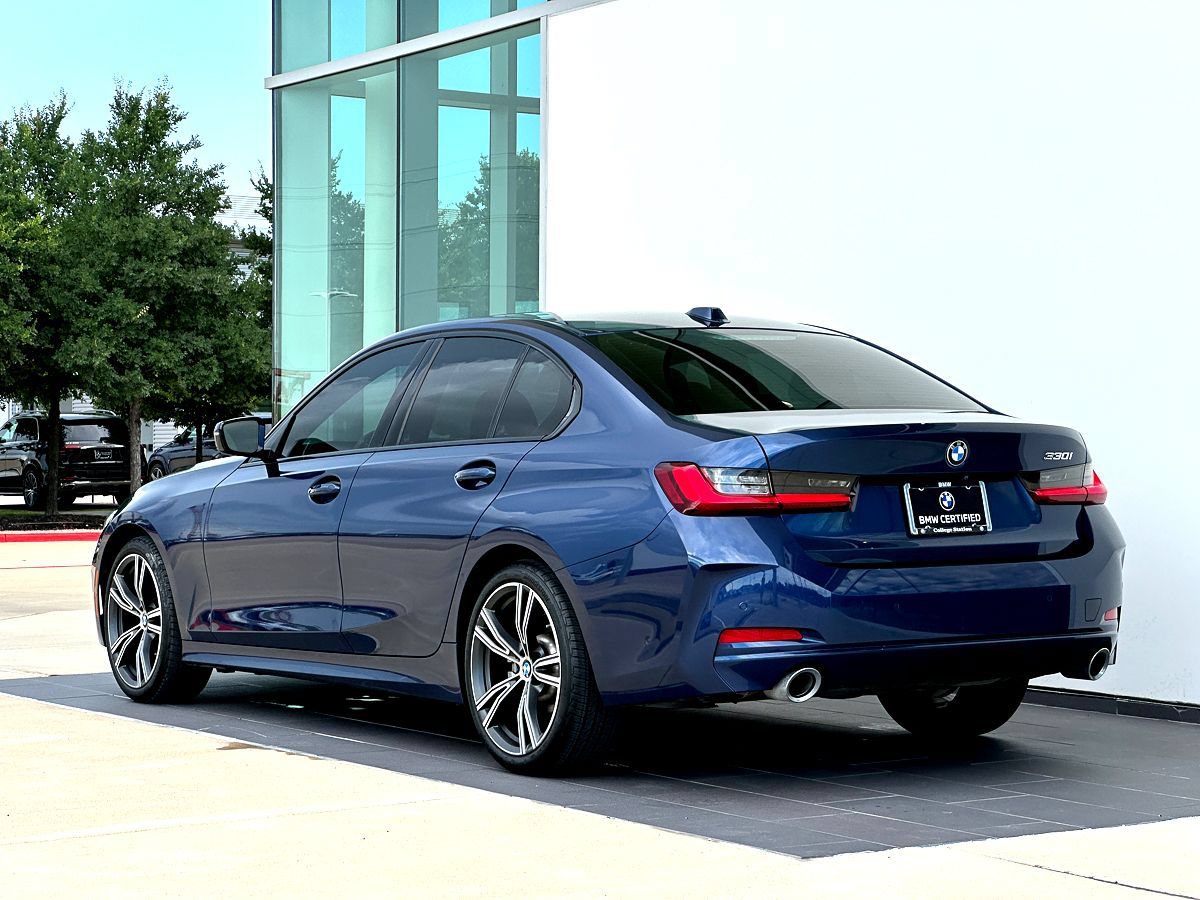 Certified 2023 BMW 330i Sedan w/ Parking Assistance Package RWD image 7