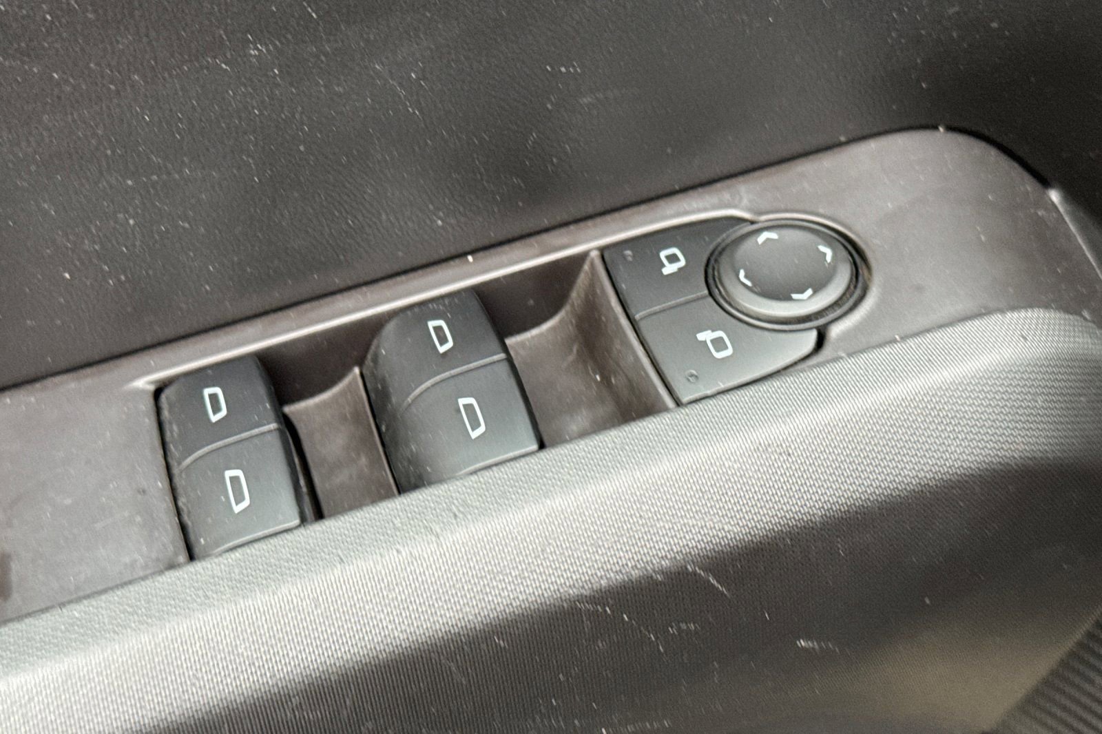 Certified 2023 Chevrolet Colorado W/T image 11