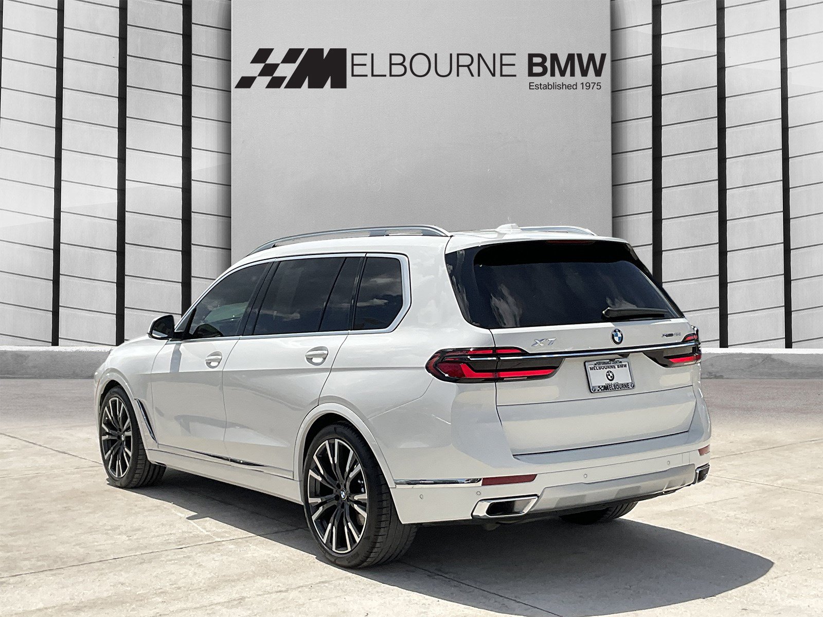 Used 2026 BMW X7 xDrive40i w/ Premium Package AWD/4WD image 6