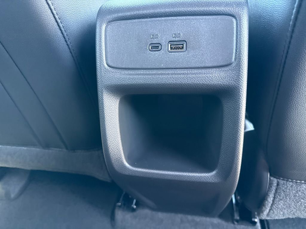 Used 2026 Chevrolet Trax RS image 16