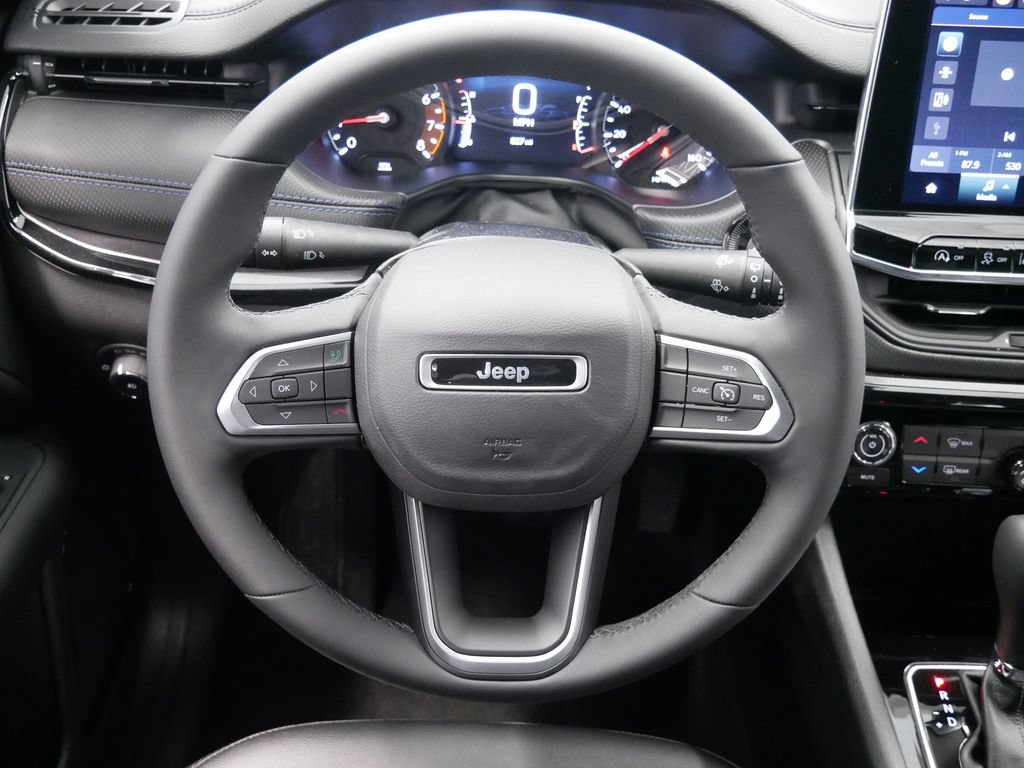 New 2026 Jeep Compass Latitude AWD/4WD image 18