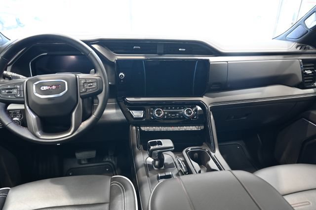Used 2025 GMC Sierra 1500 AT4X AWD/4WD image 17