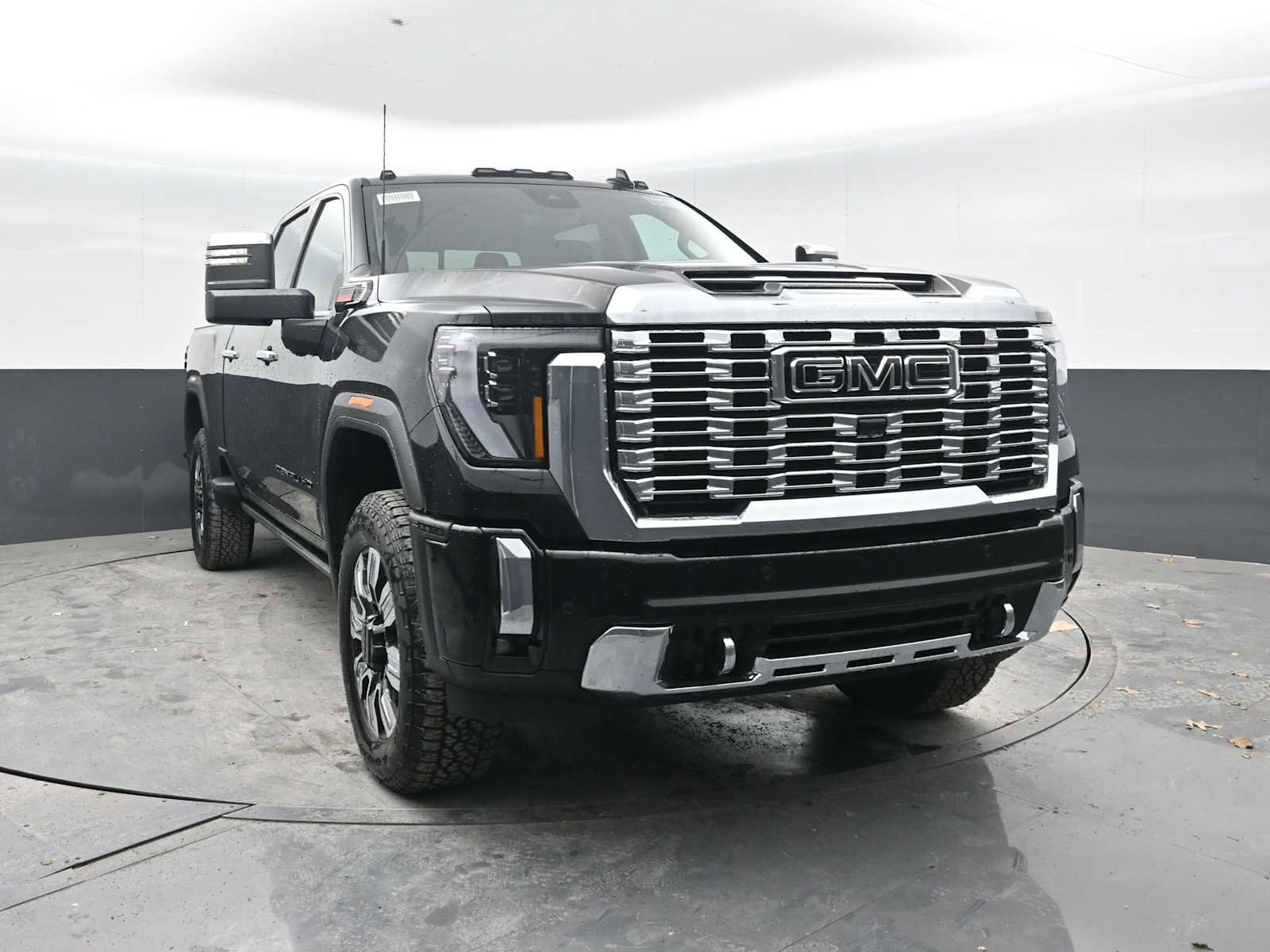 New 2026 GMC Sierra 2500 Denali w/ Denali Reserve Package AWD/4WD image 5