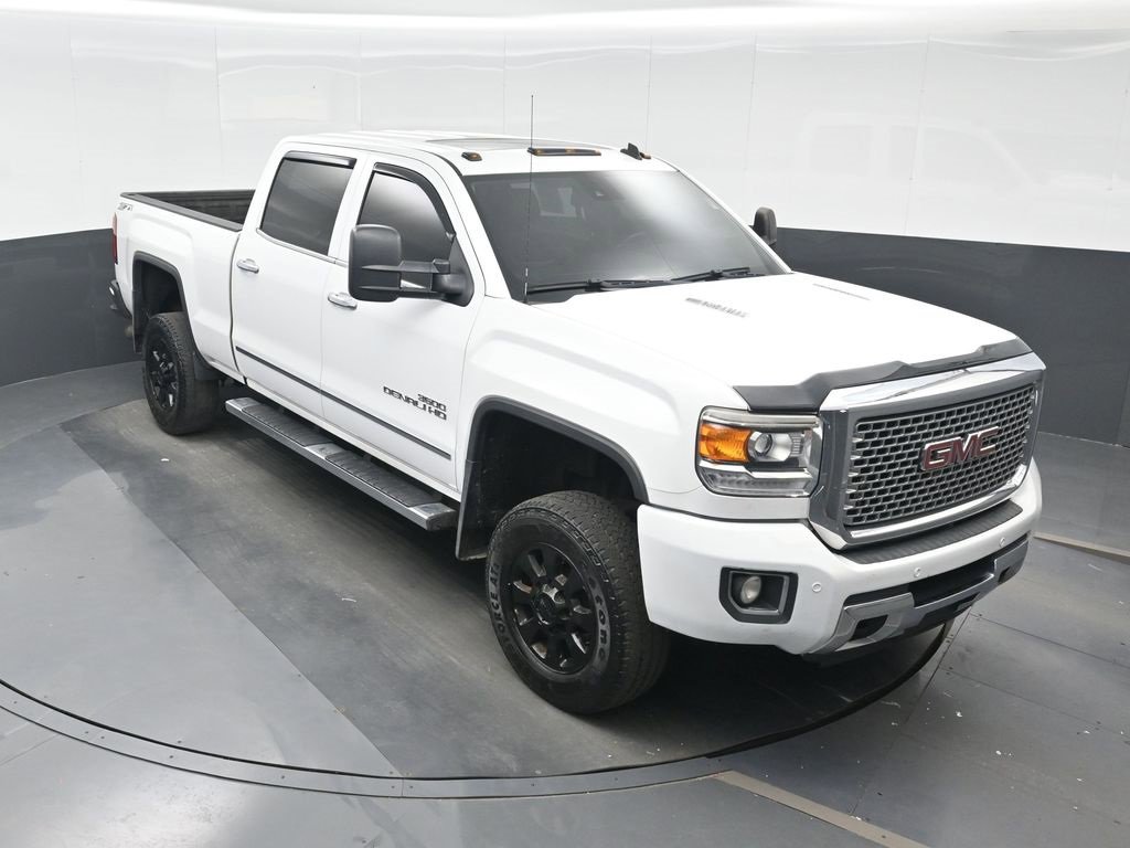 Used 2015 GMC Sierra 3500 Denali w/ Duramax Plus Package image 24