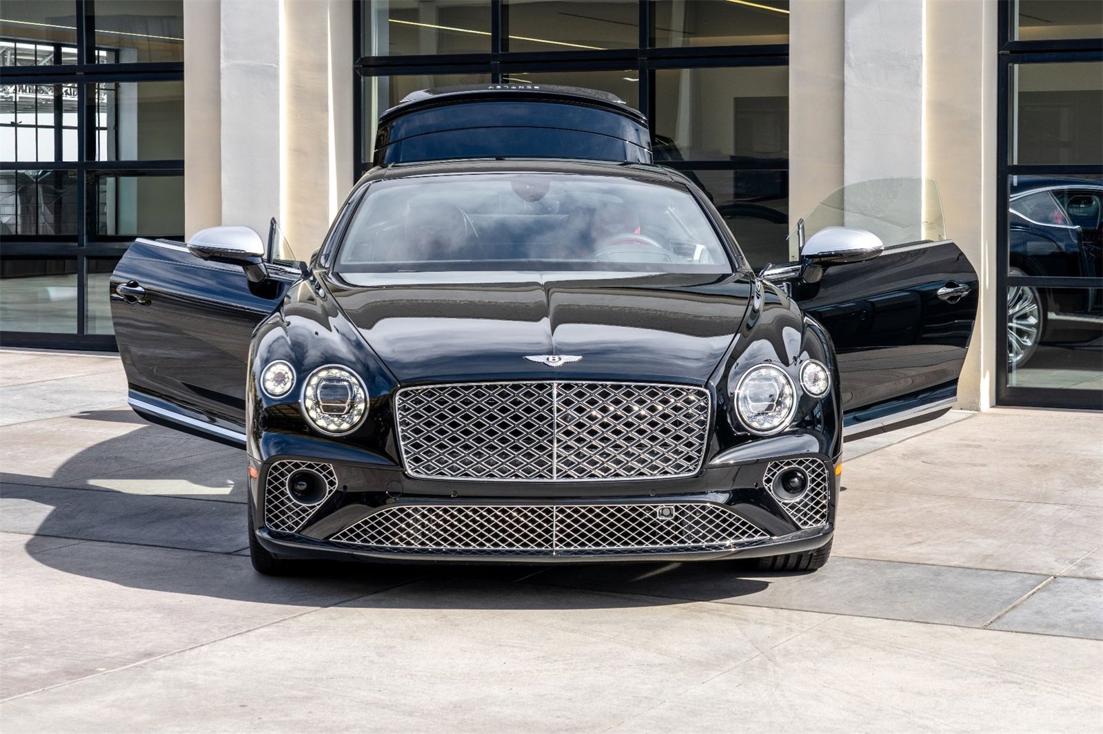 Used 2024 Bentley Continental GT Mulliner image 2
