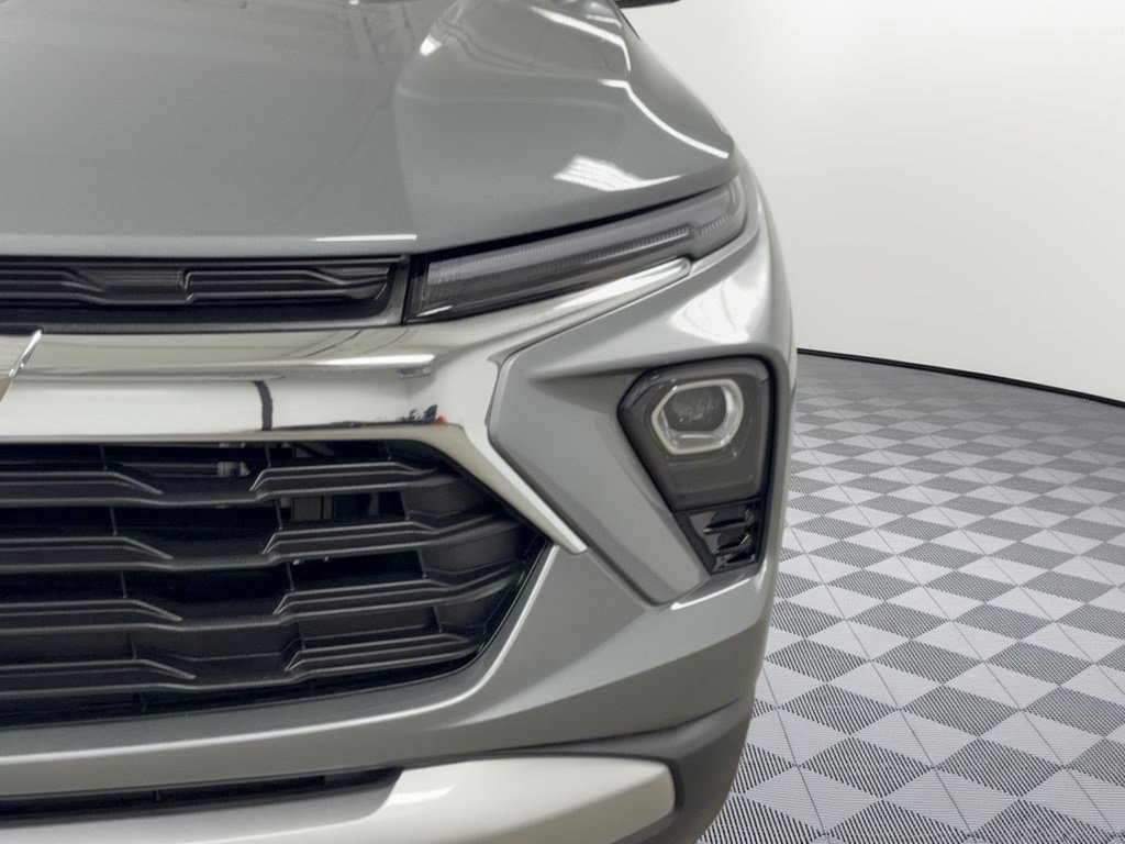 New 2026 Chevrolet TrailBlazer LT w/ Driver Confidence Package FWD image 12