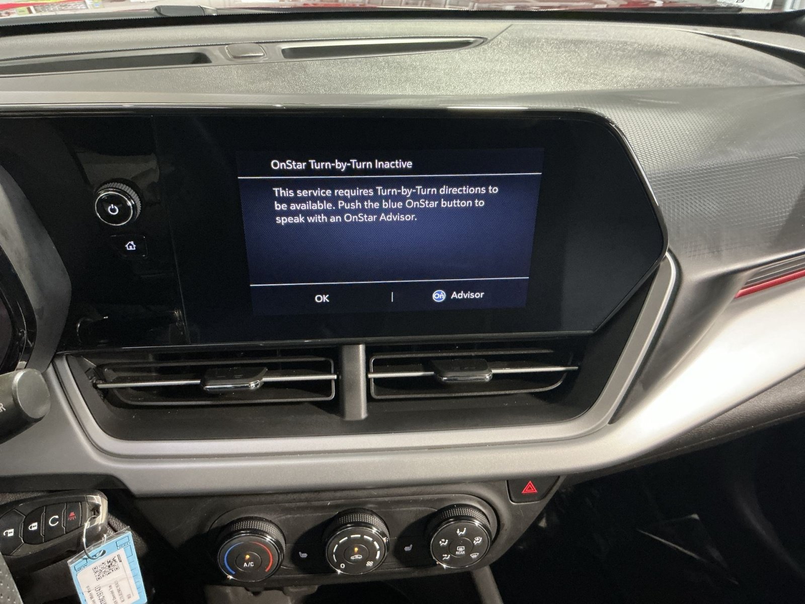 Used 2024 Chevrolet Trax RS FWD image 21