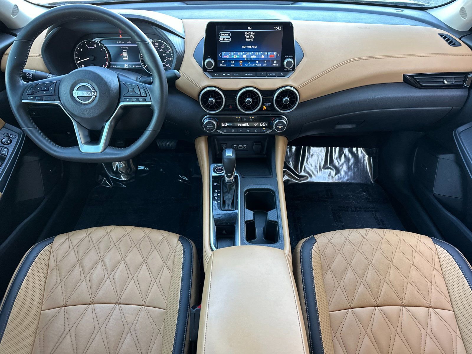 Used 2024 Nissan Sentra SV w/ SV Premium Package image 12