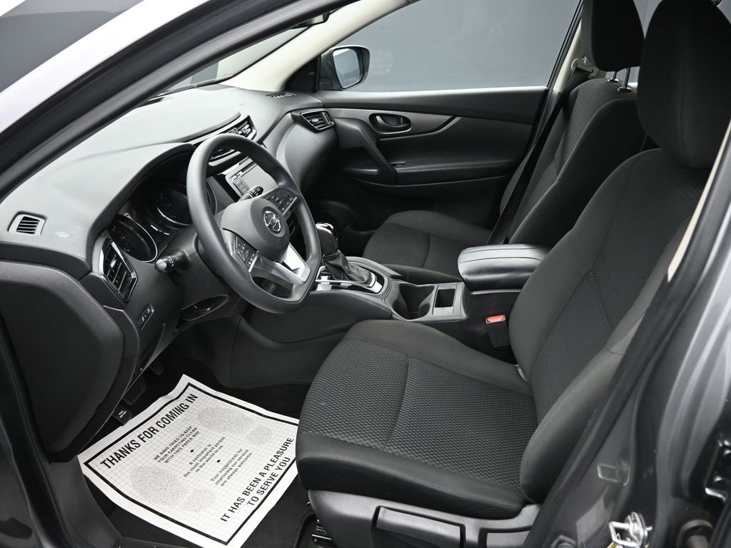 Used 2020 Nissan Rogue Sport S image 11