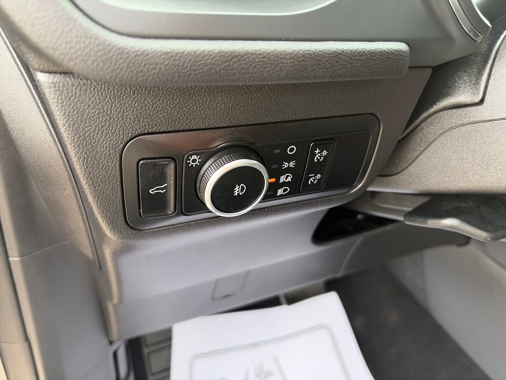 Used 2024 Ford Escape Platinum w/ Premium Technology Package AWD/4WD image 18