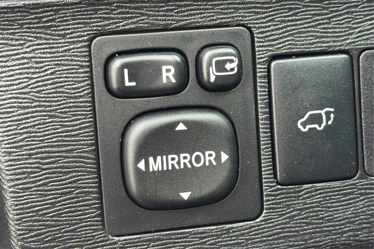 Used 2014 Toyota Venza XLE image 38