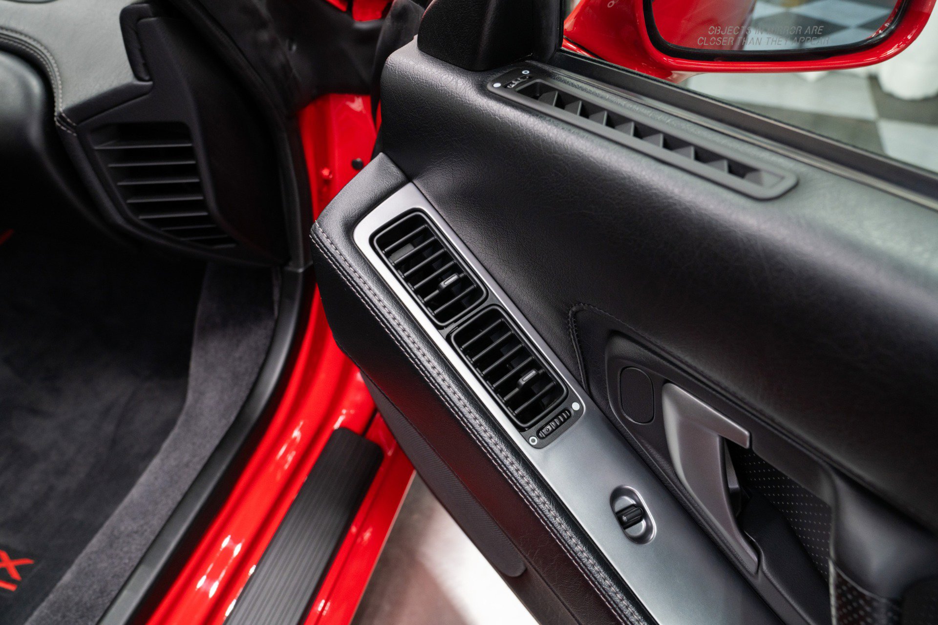 Used 2005 Acura NSX T RWD image 29