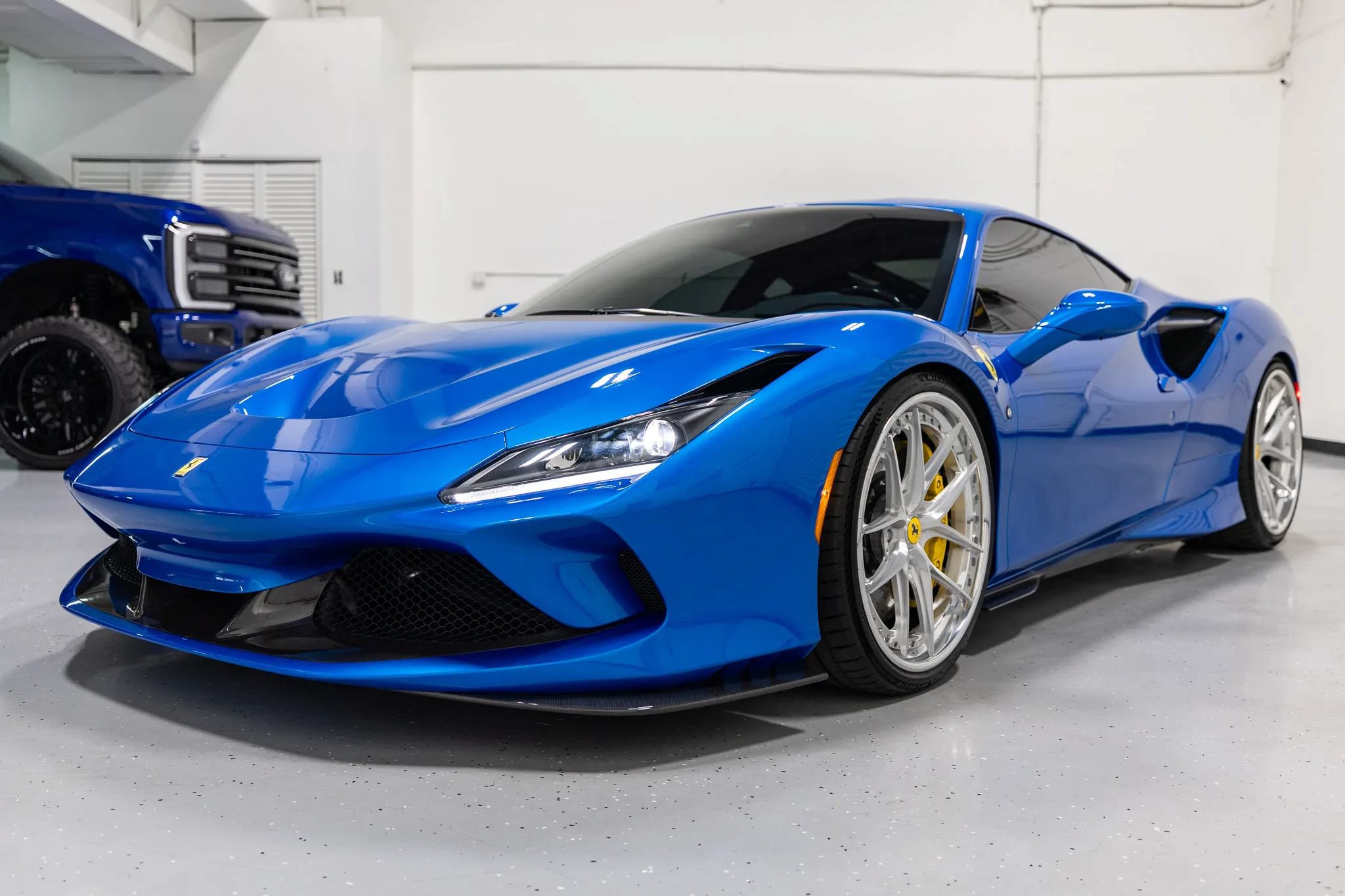 Used 2020 Ferrari F8 Tributo RWD image 3
