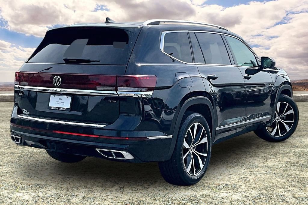 Used 2024 Volkswagen Atlas SEL Premium R-Line AWD/4WD image 5