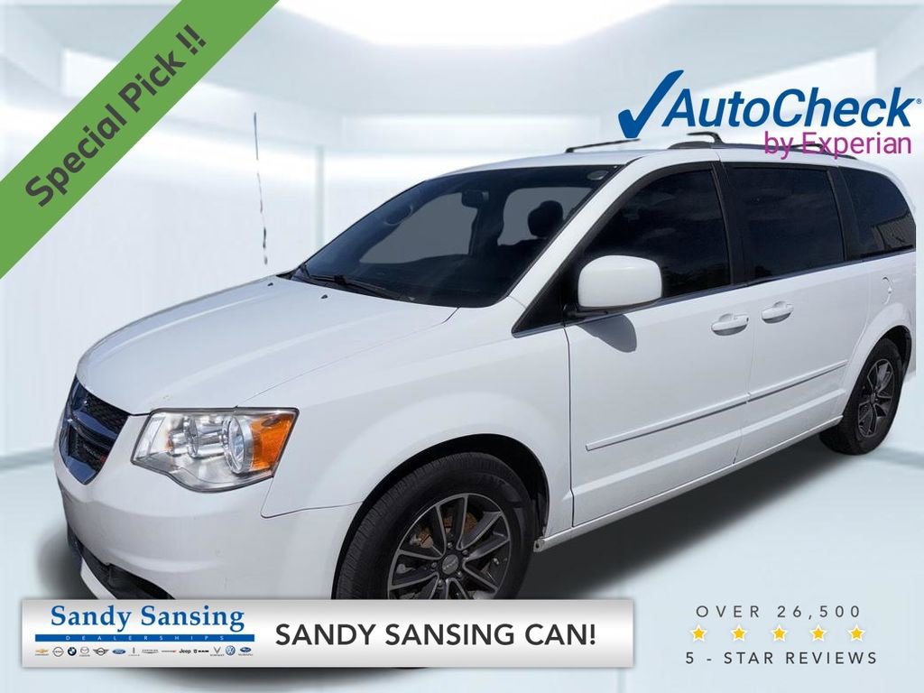 Used 2017 Dodge Grand Caravan SXT image 1