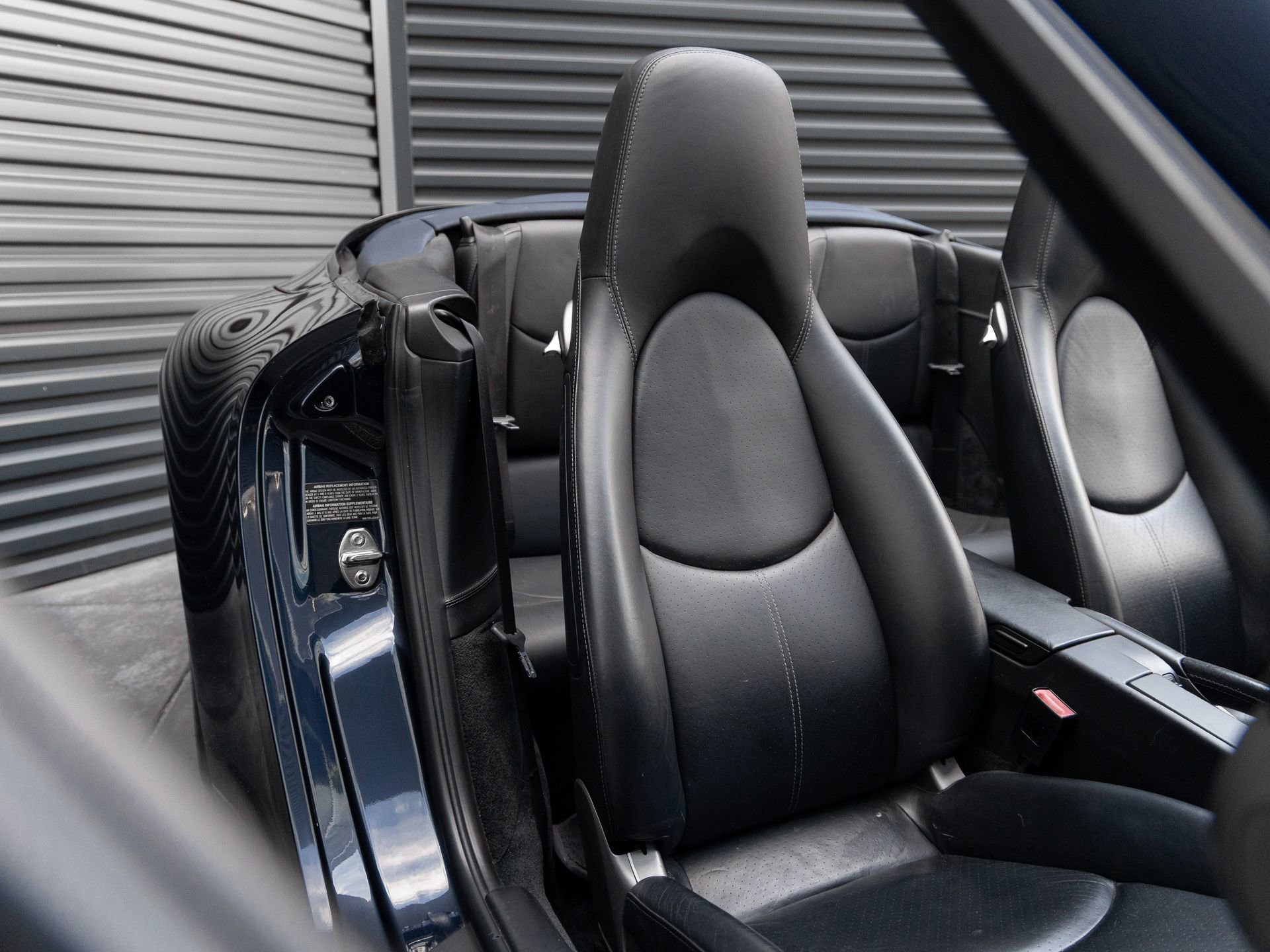 Used 2006 Porsche 911 Carrera 4 AWD/4WD image 39