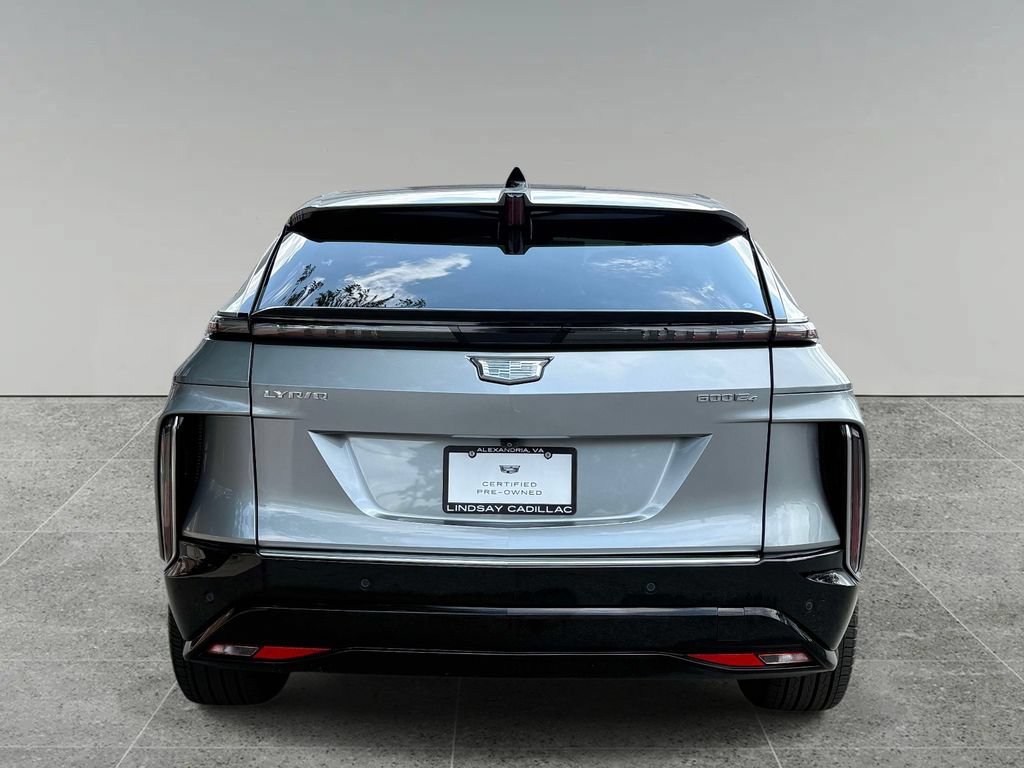 Used 2024 Cadillac Lyriq Luxury AWD/4WD image 11