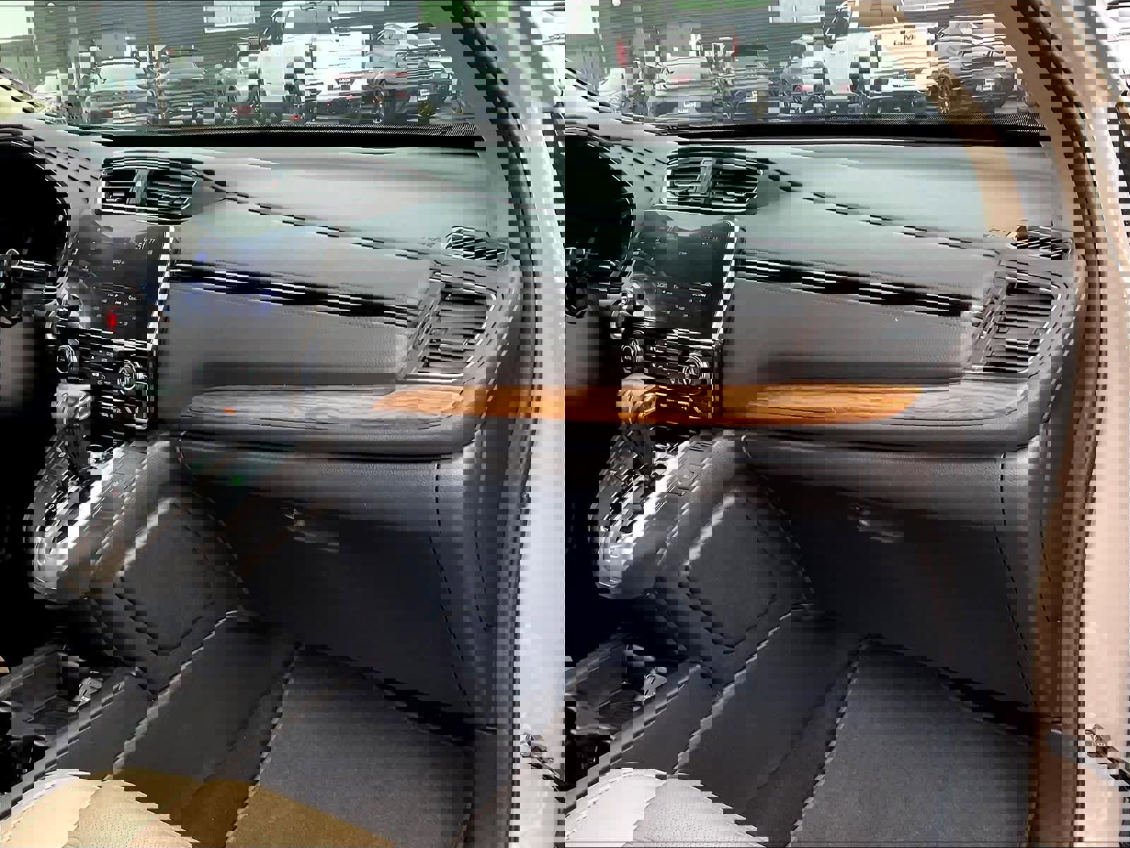 Used 2018 Honda CR-V EX-L image 16