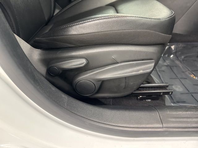 Used 2025 Jeep Compass Limited image 23