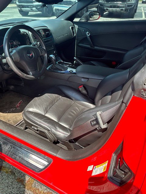 Used 2010 Chevrolet Corvette Coupe w/ 1LT RWD image 9