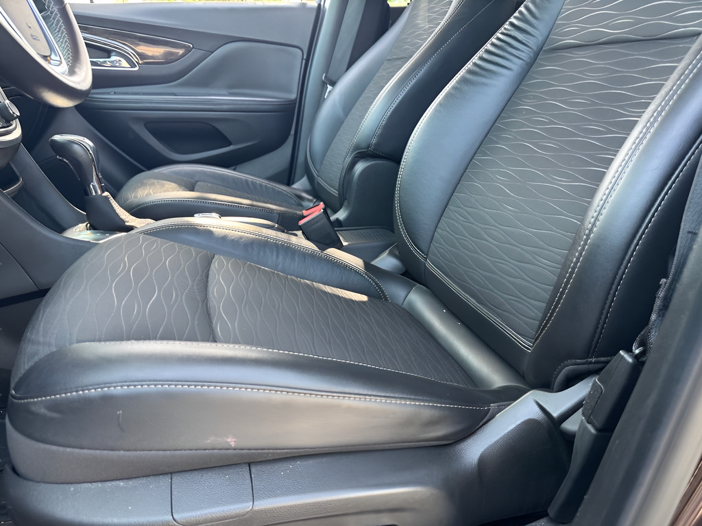 Used 2016 Buick Encore Convenience FWD image 14