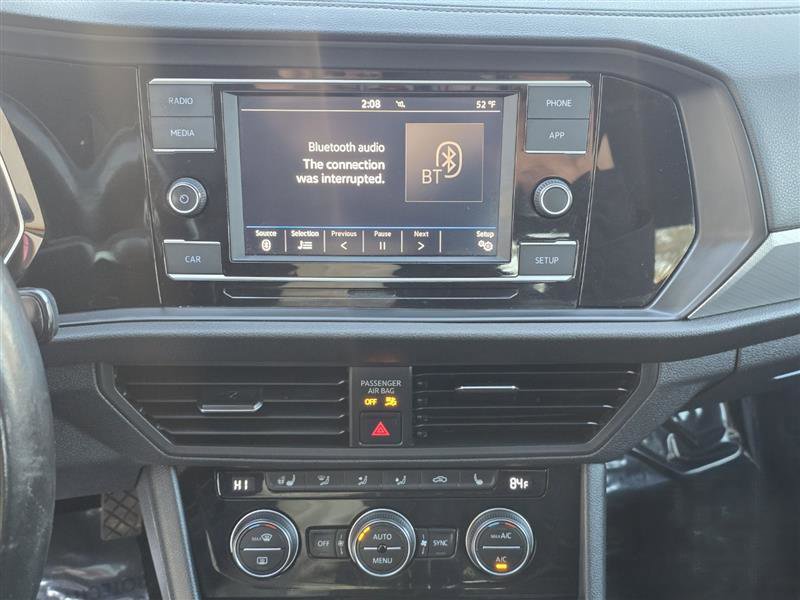 Used 2019 Volkswagen Jetta SE w/ Cold Weather Package FWD image 28
