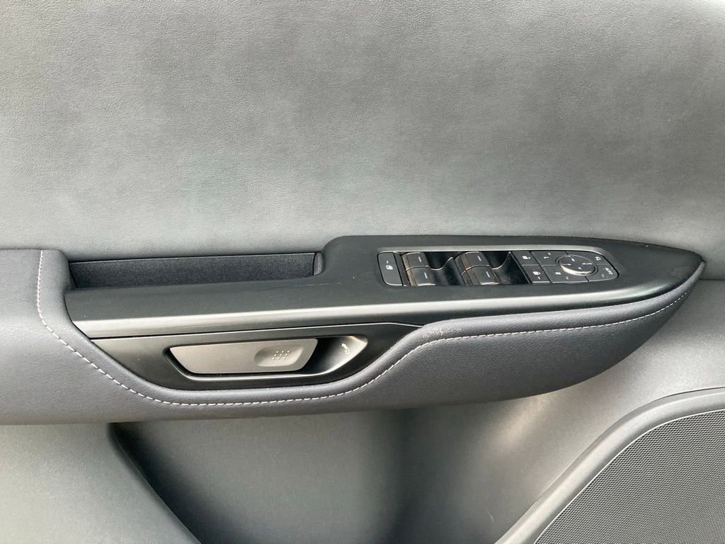 Used 2025 Lexus RZ 300e w/ Accessory Package (2T) FWD image 13