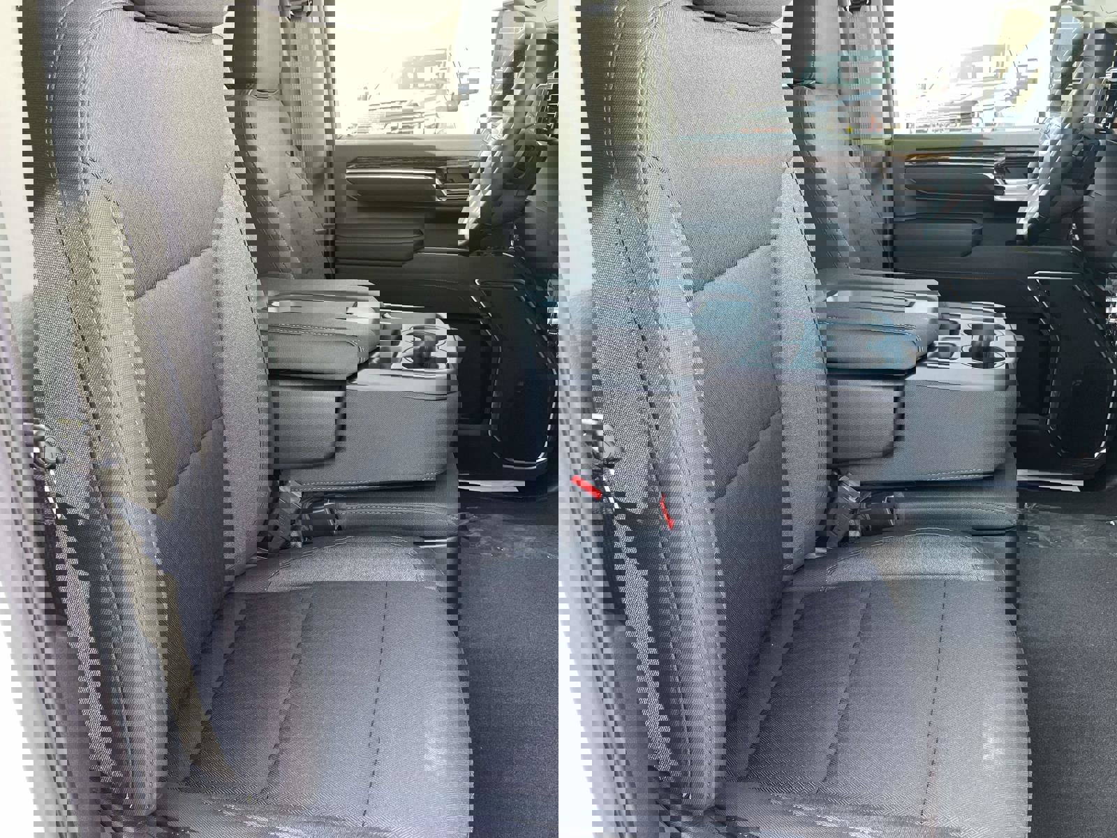 New 2026 GMC Sierra 2500 SLE w/ SLE Value Package; image 27