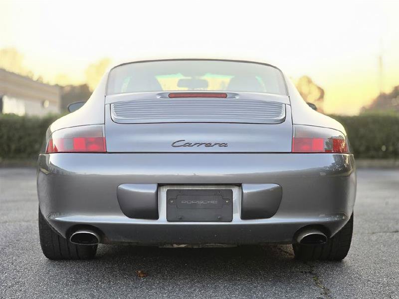 Used 2003 Porsche 911 Carrera image 9