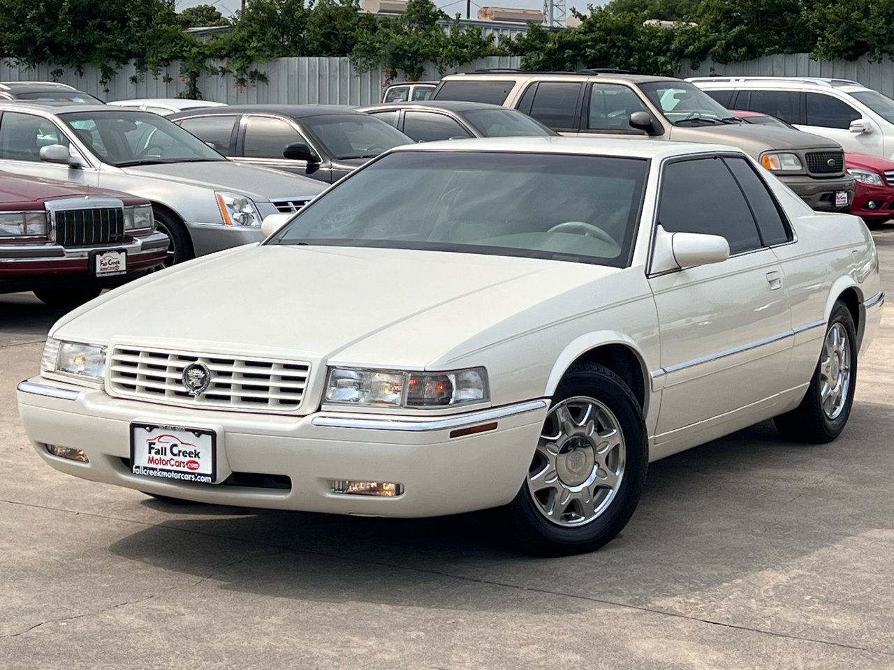Used 1997 Cadillac Eldorado Touring image 2