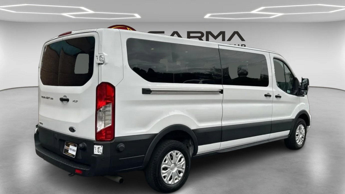 Used 2024 Ford Transit 350 XLT RWD image 5