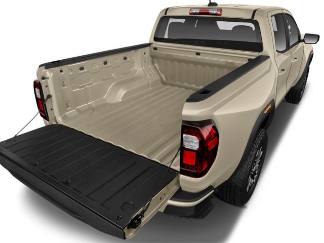Used 2024 GMC Canyon Denali AWD/4WD image 7