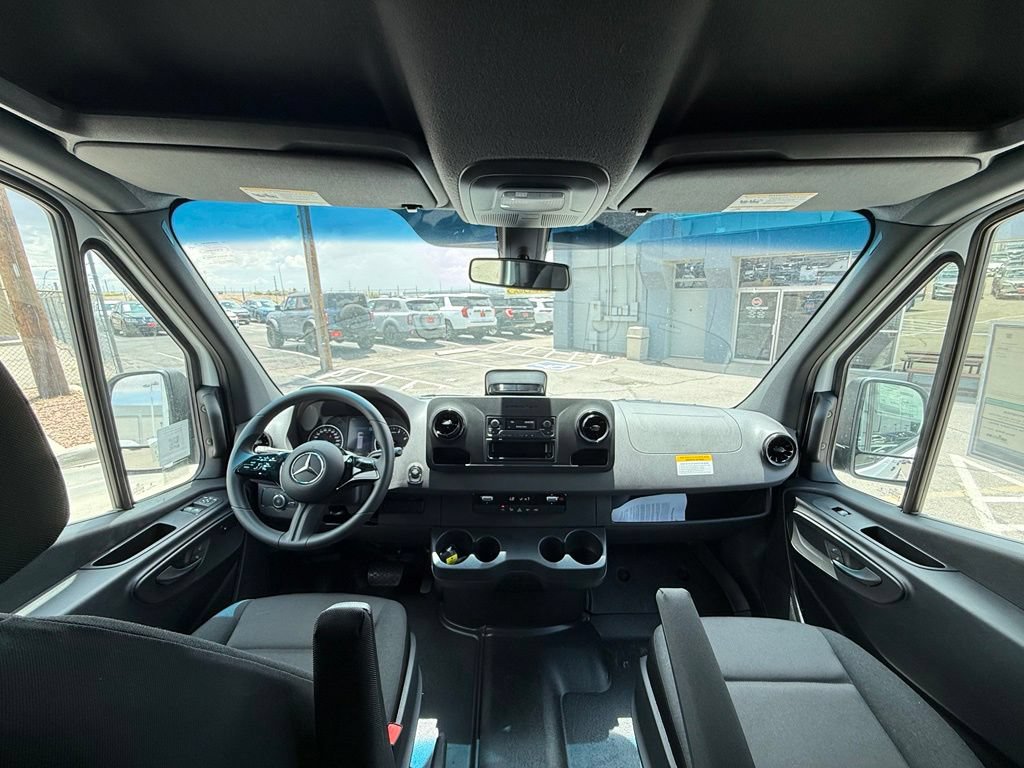 Used 2026 Mercedes-Benz Sprinter 2500 image 16