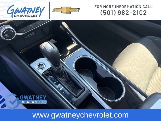 Used 2024 Nissan Altima 2.5 SV FWD image 18