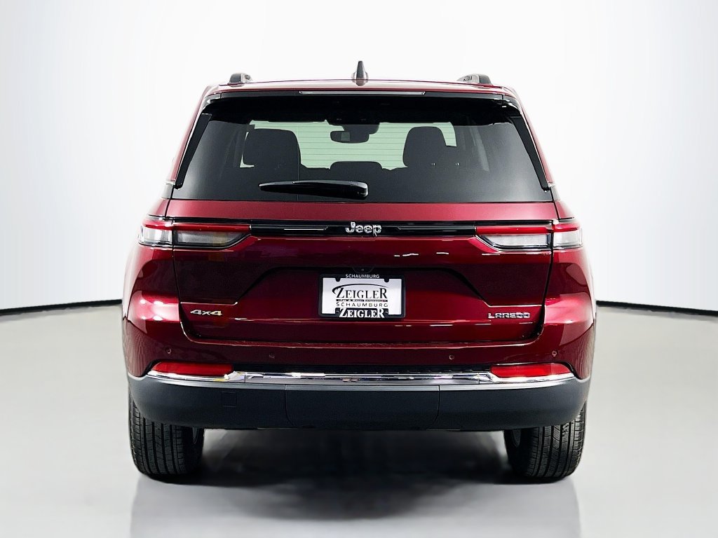 Used 2024 Jeep Grand Cherokee Laredo X AWD/4WD image 6