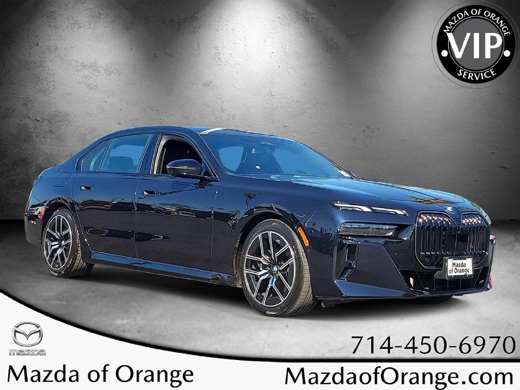 Used 2026 BMW 740i RWD image 1