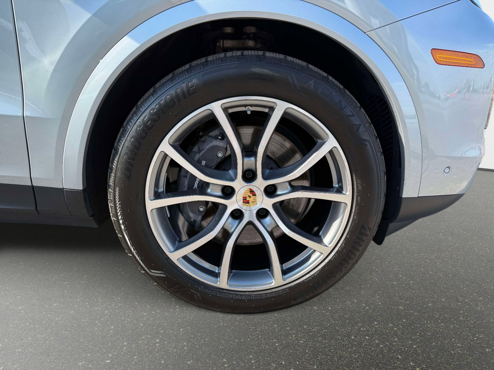 Used 2024 Porsche Cayenne Coupe image 21