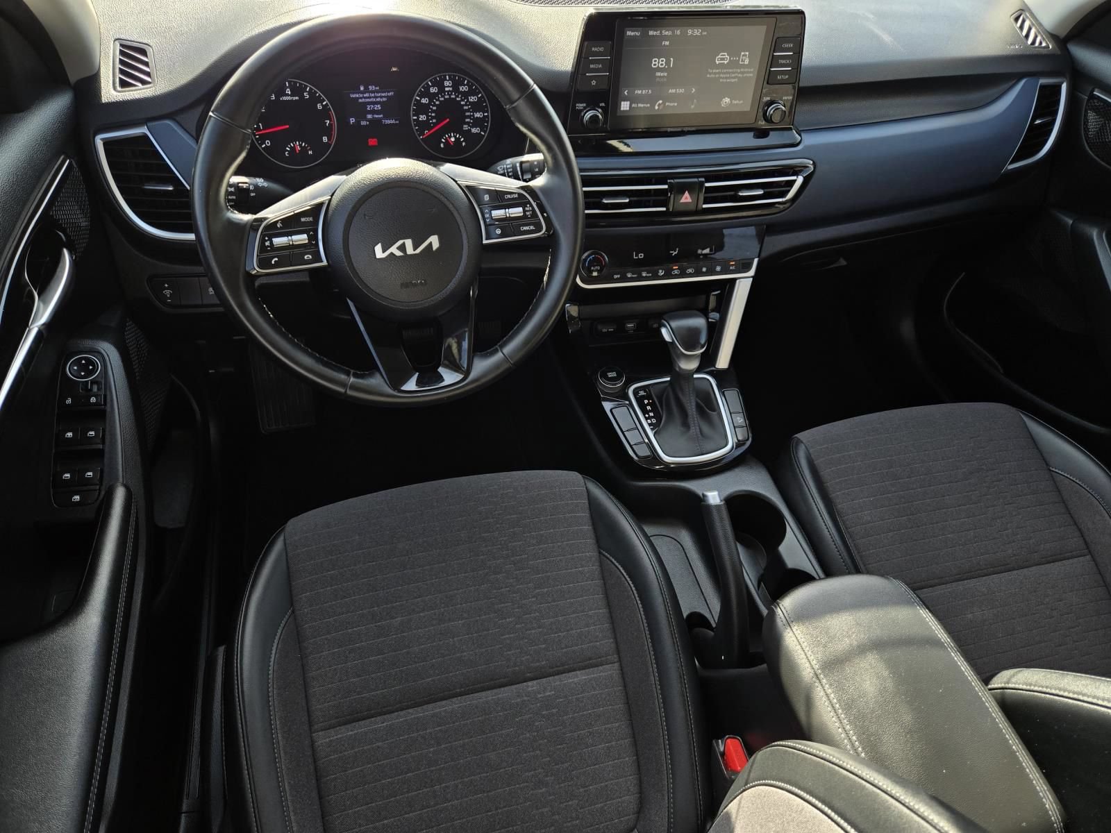 Used 2023 Kia Seltos S FWD image 22