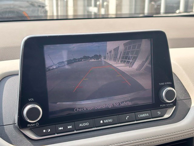 Used 2023 Nissan Rogue SV AWD/4WD image 15