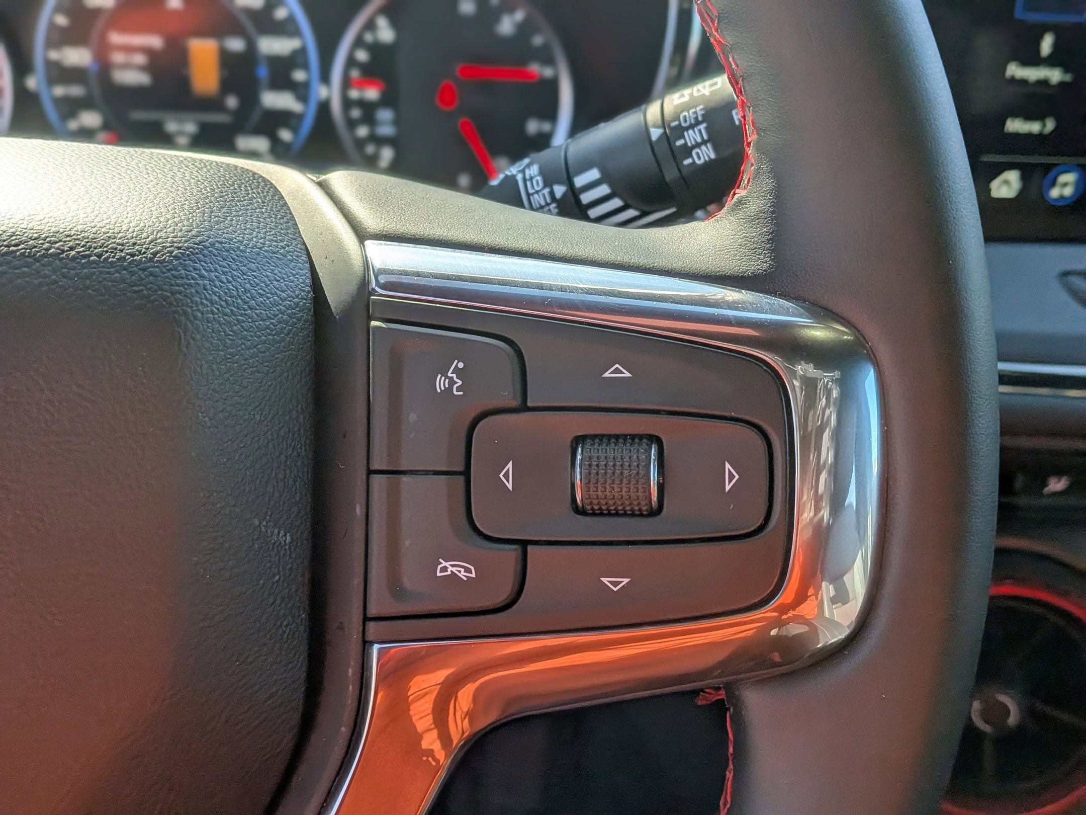 Certified 2025 Chevrolet Blazer RS image 23