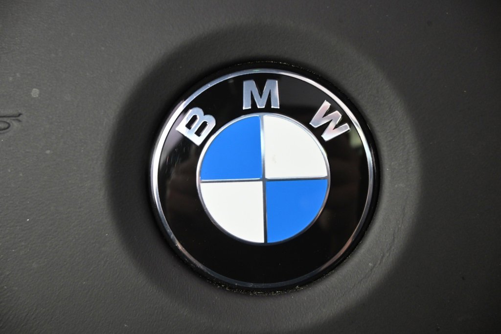 Used 2025 BMW X7 xDrive40i w/ M Sport Package image 33