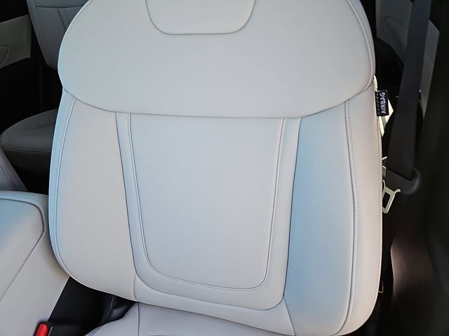Used 2025 Hyundai Tucson SEL FWD image 12