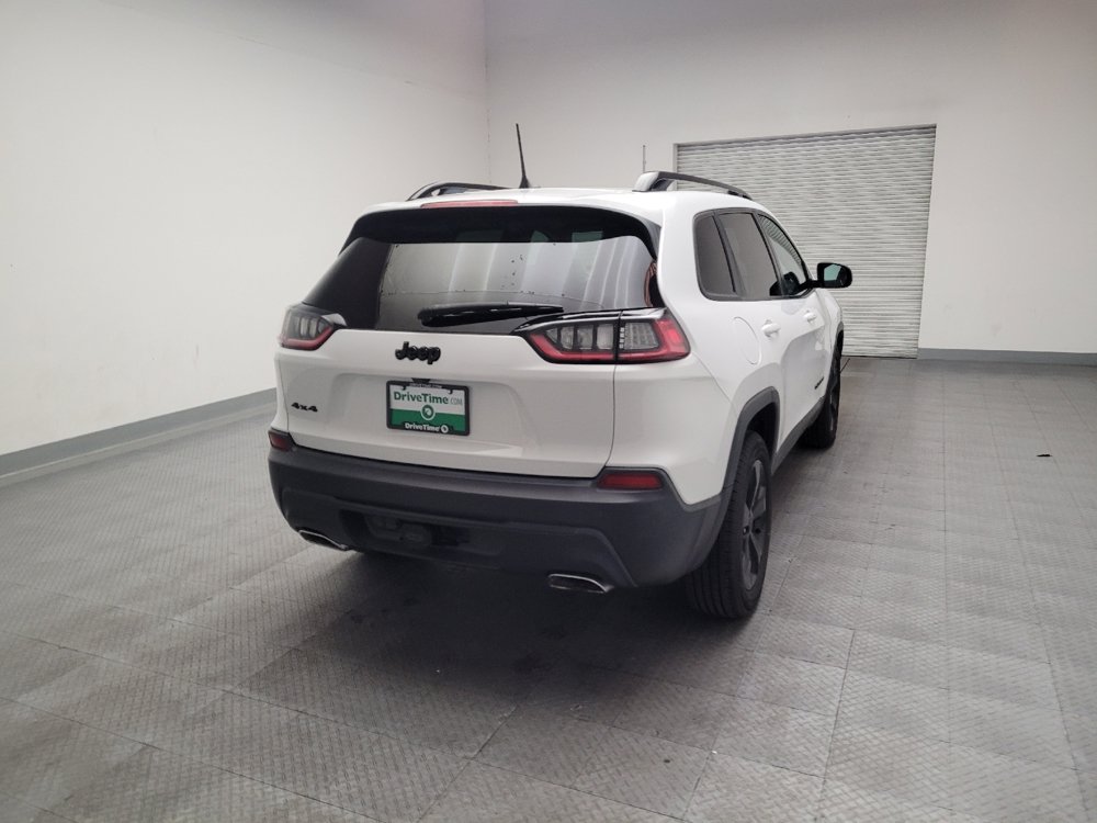 Used 2019 Jeep Cherokee Latitude Plus AWD/4WD image 7