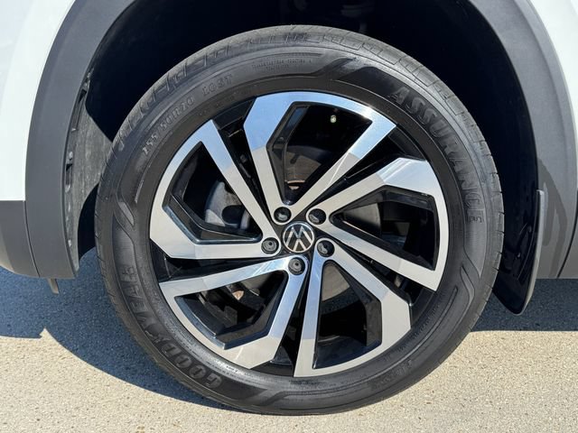 Used 2022 Volkswagen Atlas SEL AWD/4WD image 13