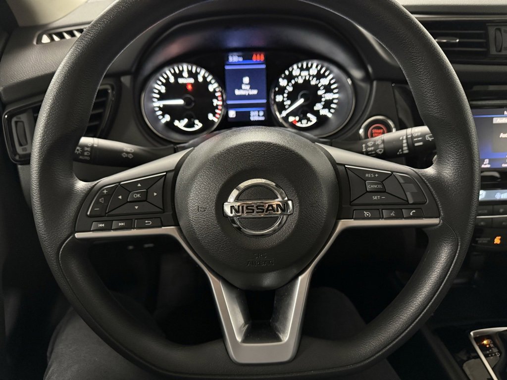 Used 2020 Nissan Rogue Sport SV image 11